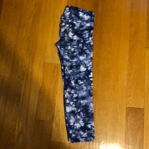 Athleta girl chit chat Capri the dye bottoms